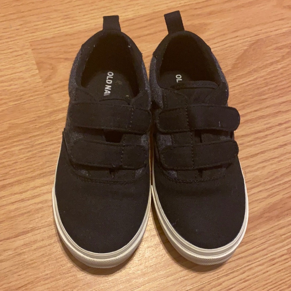 Old navy sneakers